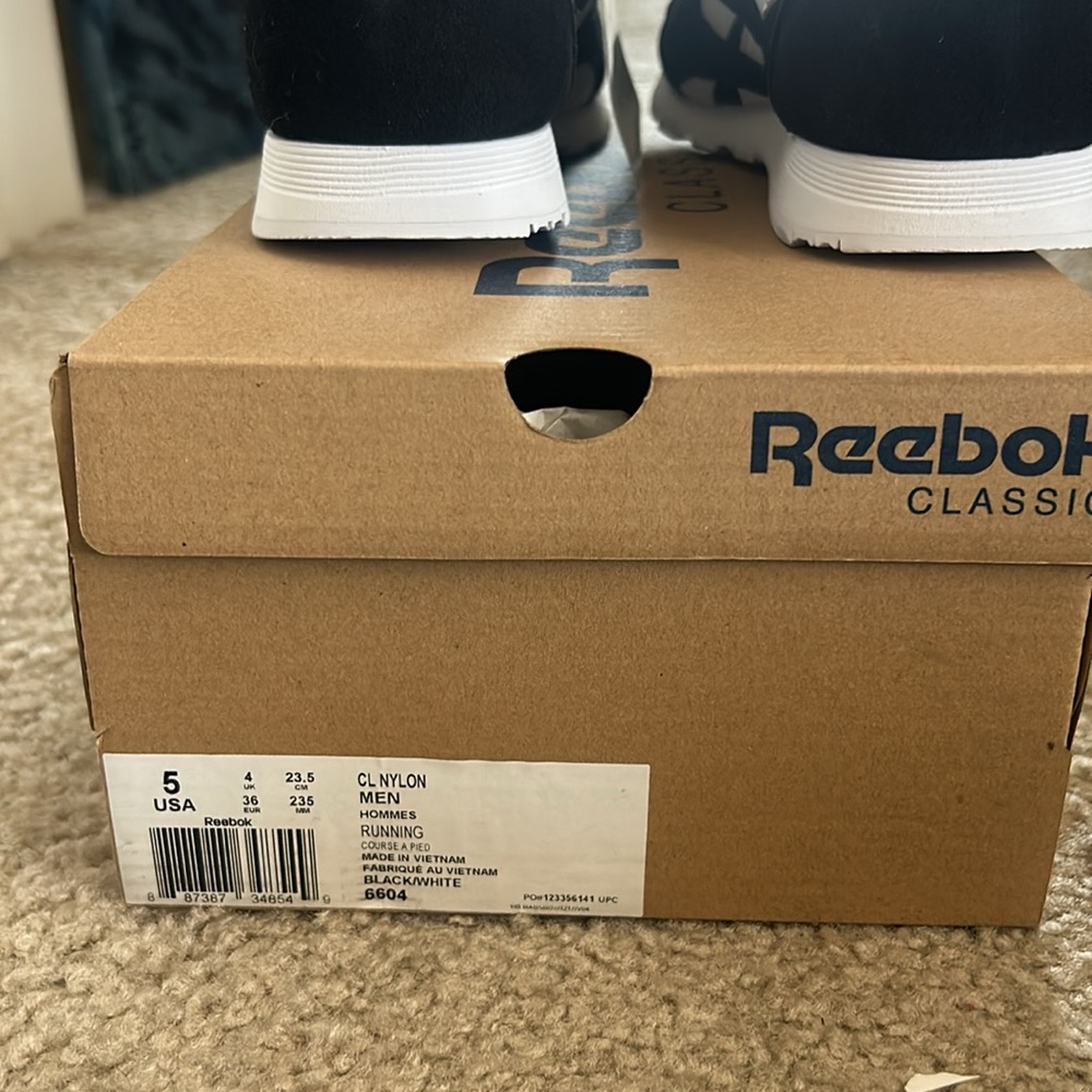 Reebok classics - Picture 3 of 3